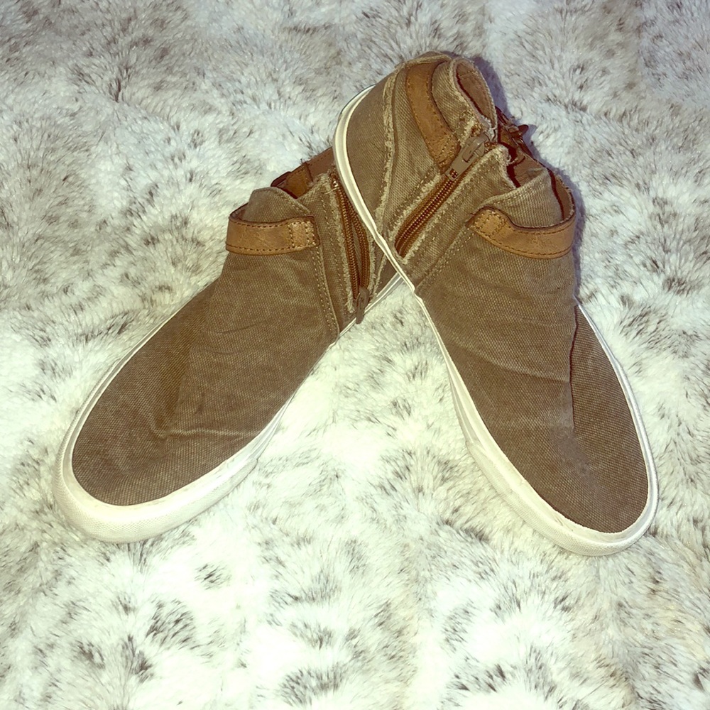 Blowfish Shoes(: